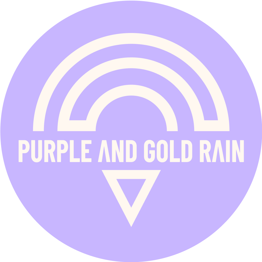 Logo rond violet clair PURPLE AND GOLR RAIN ecrit en blanc creme